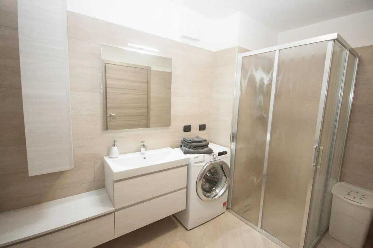 Andalero - Palazzo Castelli Vila Menaggio 0*,  Itália